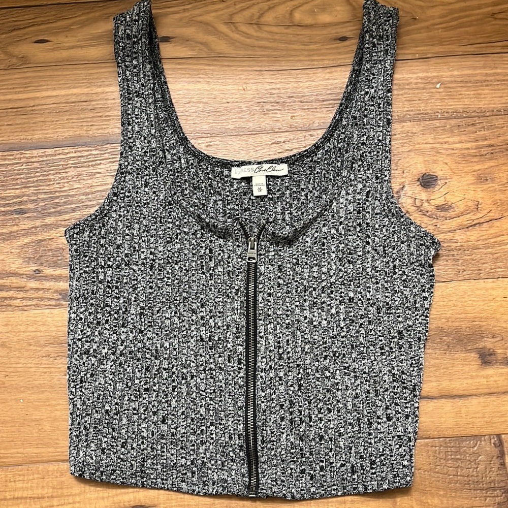 Express Size Medium crop top